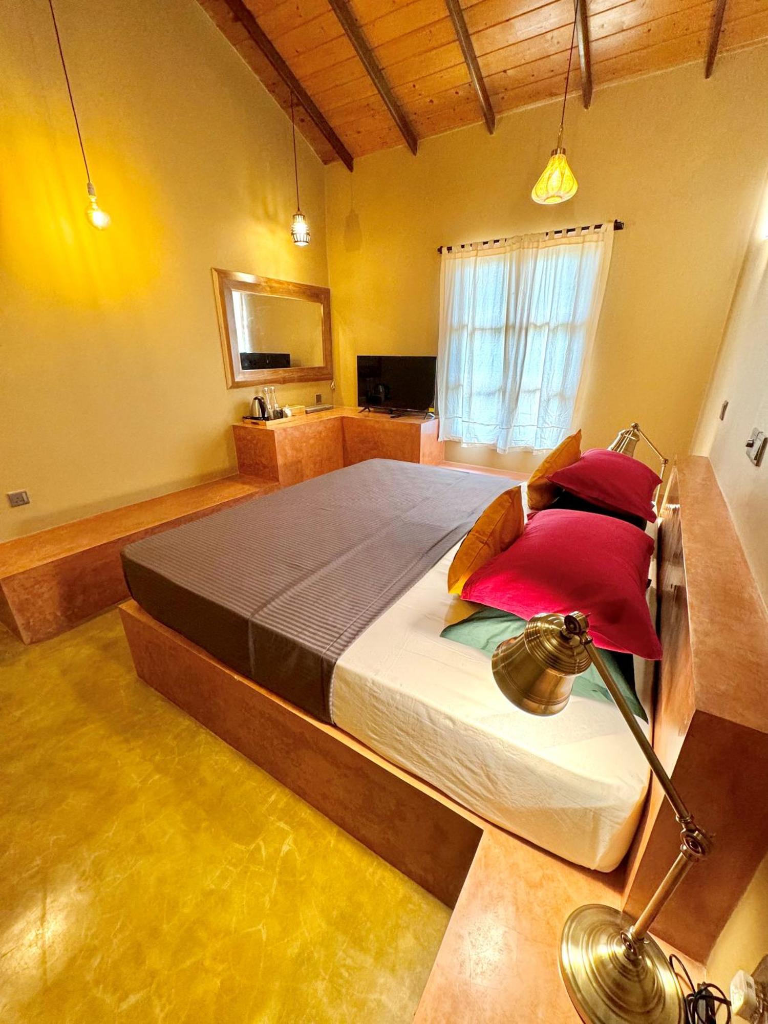 Art Yala Boutique Resort Тисамахарама Стая снимка